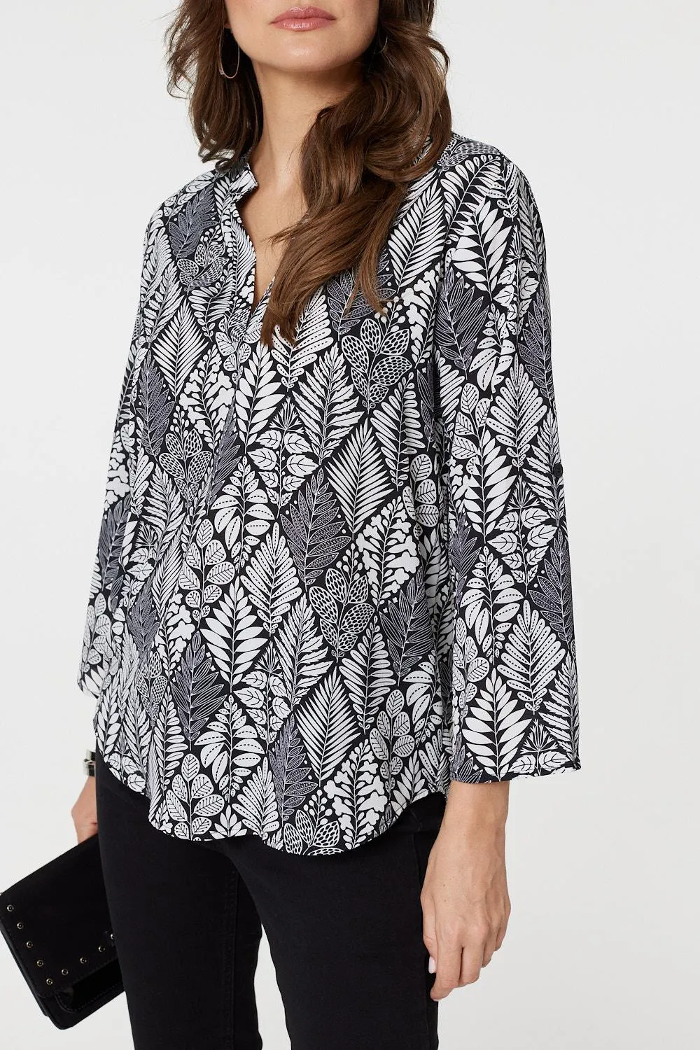 Leaf Print 3/4 Sleeve Curve Hem Blouse