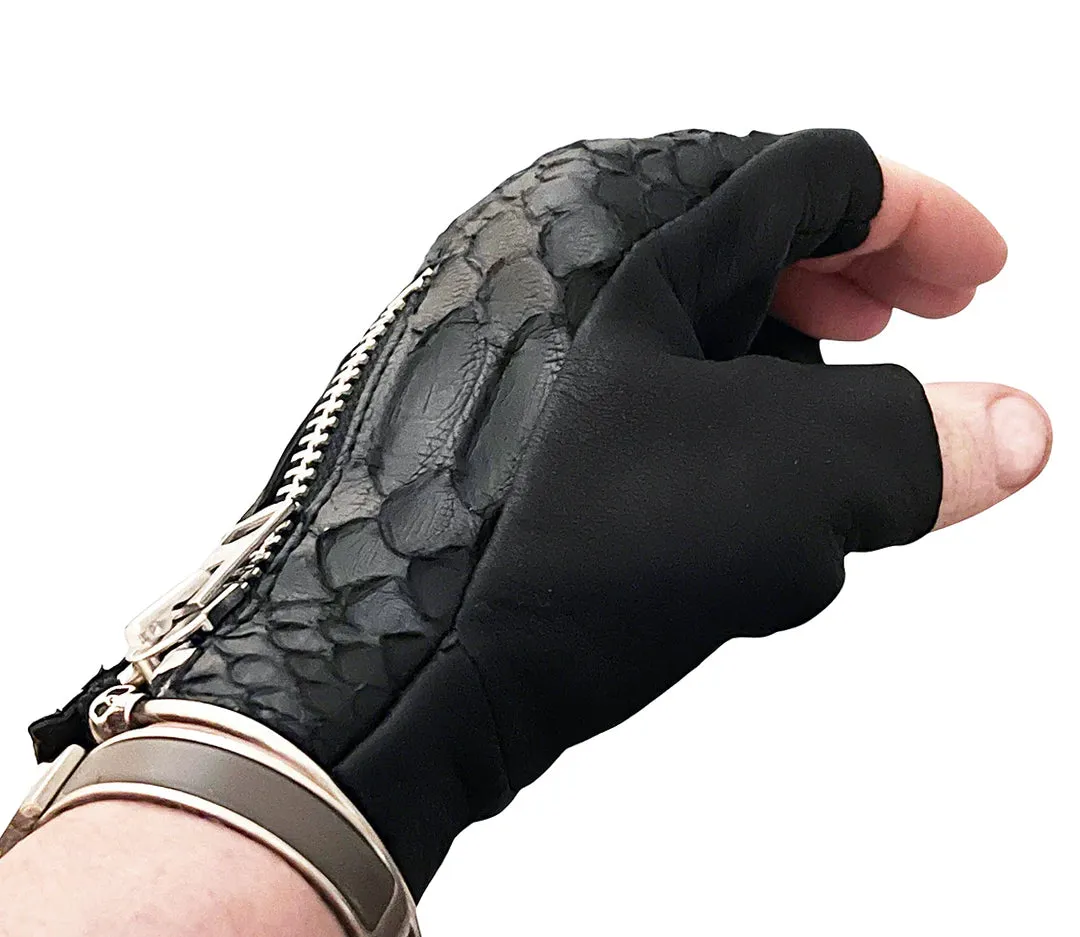 OBELISK - "LARUKU" Fingerless Leather Gloves